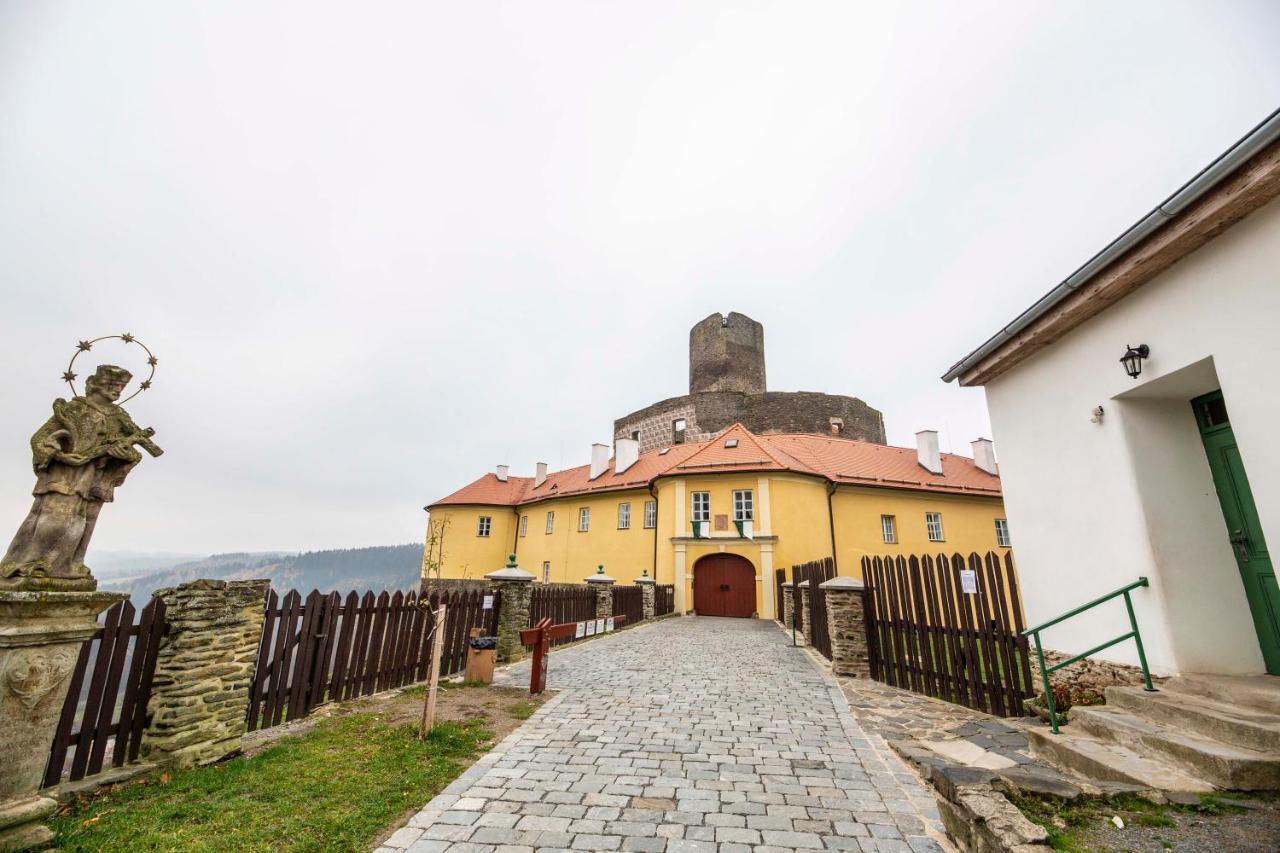 Penzion Hradu Svojanov Hotel Svojanov  Eksteriør billede